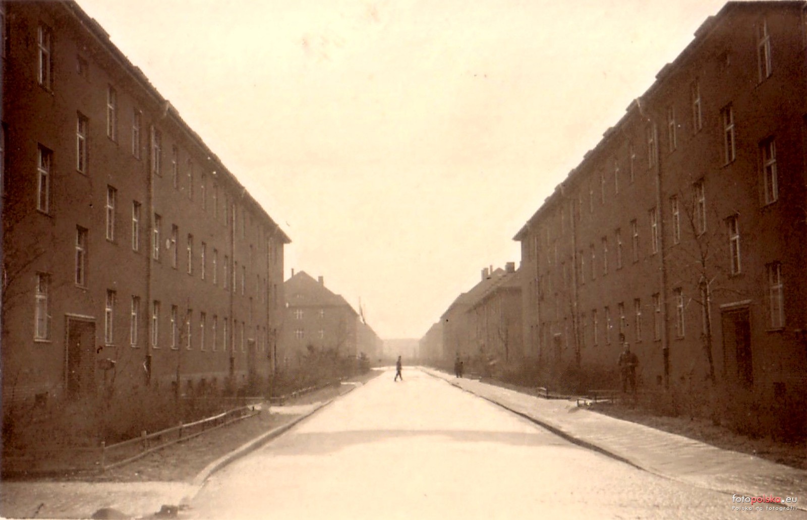 Centrum_Szkolenia_Wojsk_Inzynieryjnych_i_Chemicznych_im_gen_Jakuba_Jasinskiego_795230_Fotopolska-Eu
